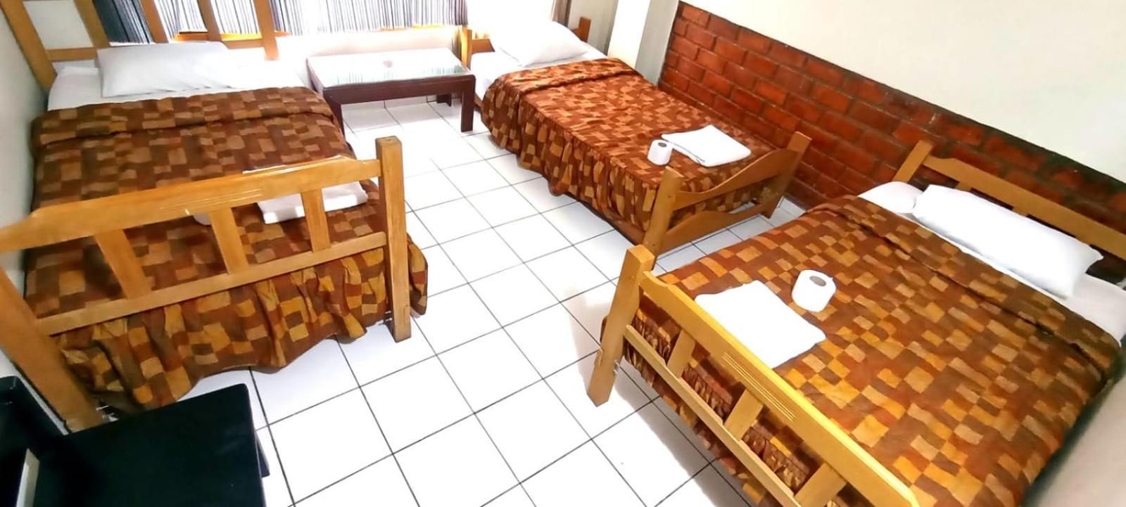 Andes Hostel Huaraz  Bagian luar foto